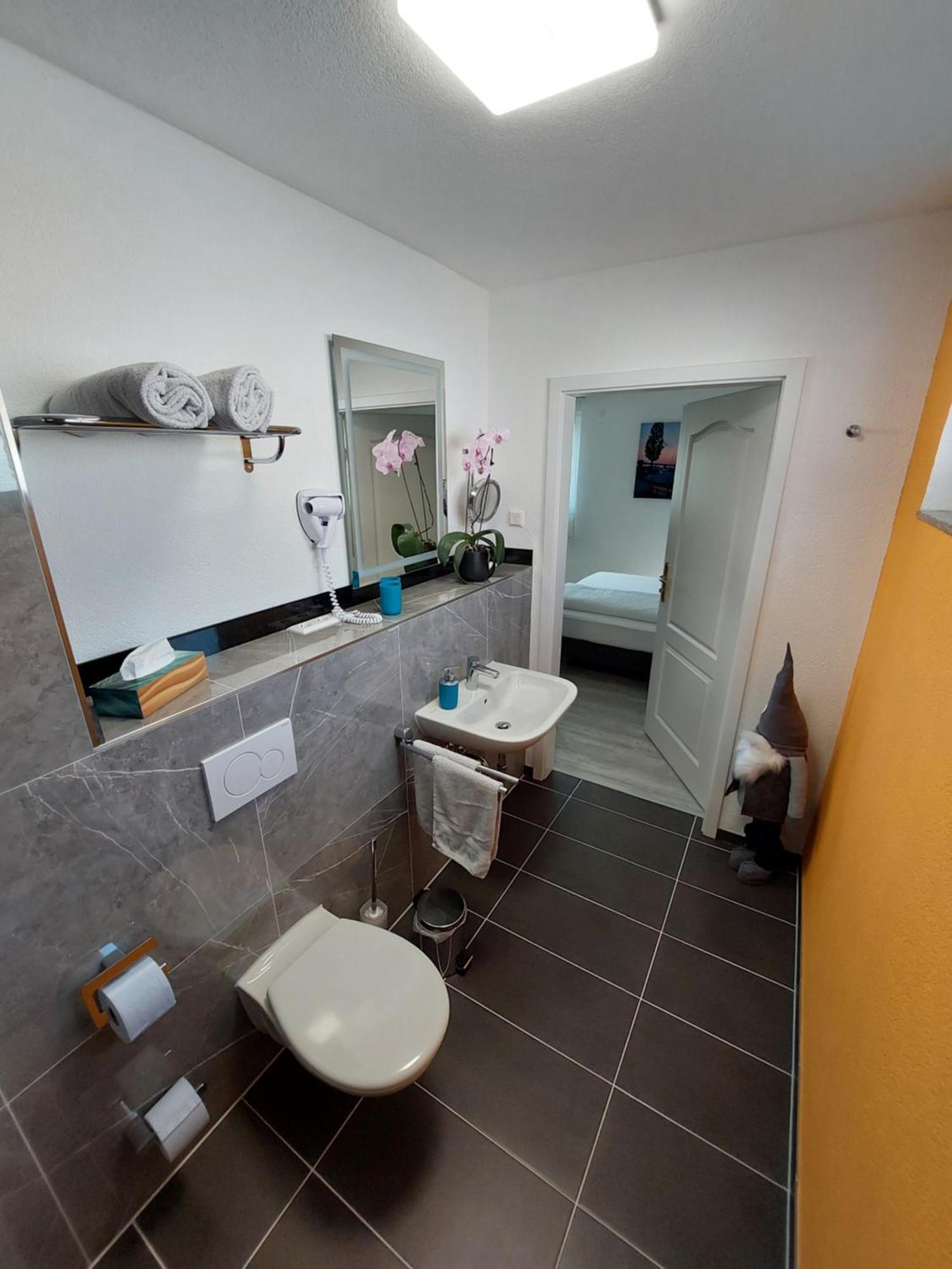 Bodensee Sunshine Zimmer & Apts. Uhldingen-Muehlhofen Luaran gambar